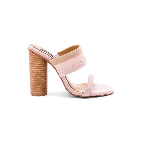 jaggar Shoes - NWOT JAGGAR Mule Heel in Pale Pink 👠